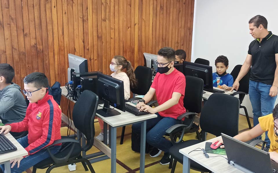 Culmina exitosamente 3er campamento urbano “SmartYou ScratchCamp”  🧠💡